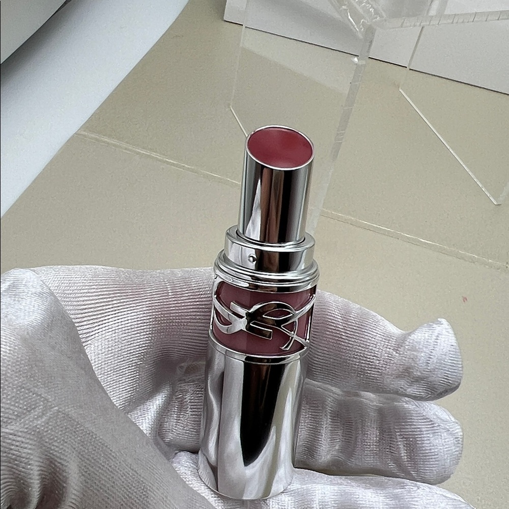 Yves Saint Laurent Loveshine Lip Oil Stick-Iconic Lip Color213 Pink Trip NWOT$45 - Picture 12 of 15